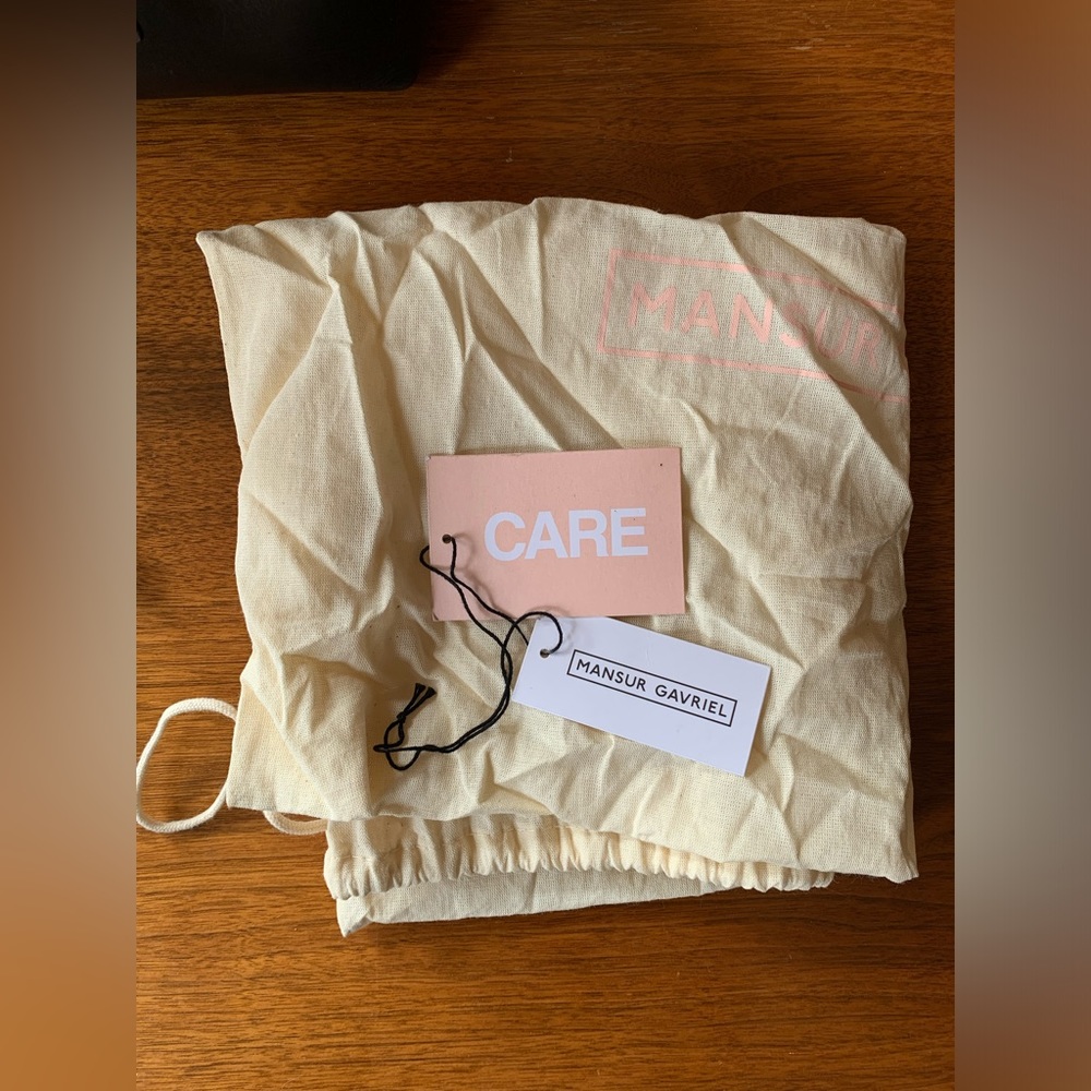 Mansur Gavriel Bucket Bag - Picture 6 of 10